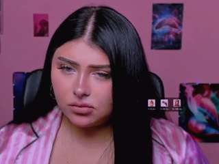 amanda-striking