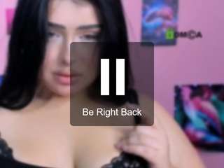 amanda-striking