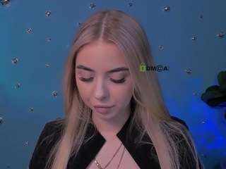 amanda-striking