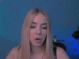 amanda-striking