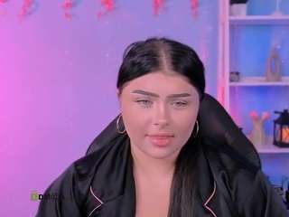 amanda-striking