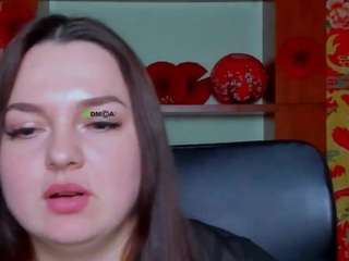 amanda-striking