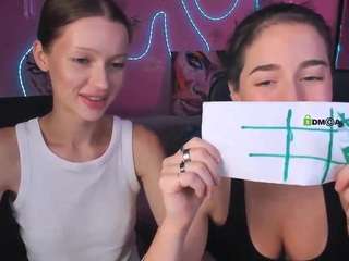 celia-mist live webcam show