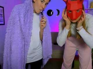 celia-mist live webcam show