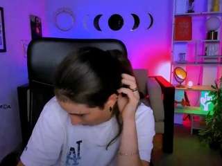 celia-mist live webcam show