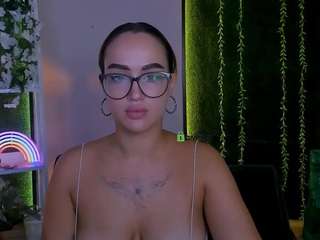 celia-mist live webcam show