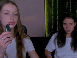 celia-mist live webcam show