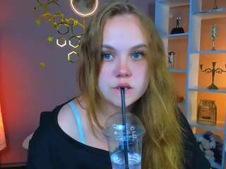 celia-mist live webcam show