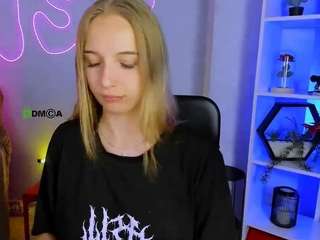 celia-mist live webcam show