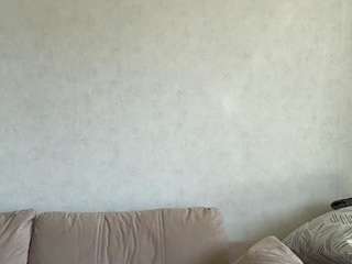 dennacahan's live room