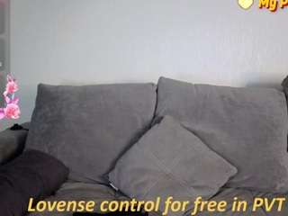 ElinaMiller live cam preview
