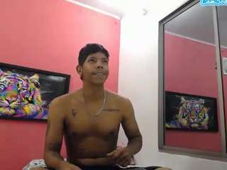 latinosninfomanos