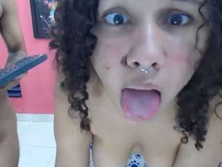 latinosninfomanos live cam preview