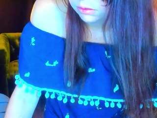 liviasshy live webcam show