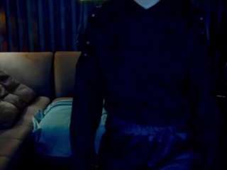 LiviaSshy live cam preview