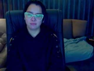 LiviaSshy live cam preview