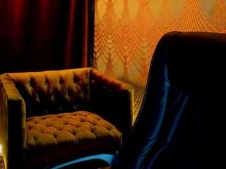 LiviaSshy live cam preview
