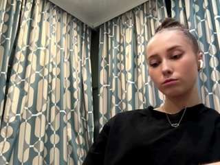 loreesantilukka Sex Cam Show