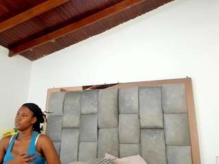 mia-ebony1