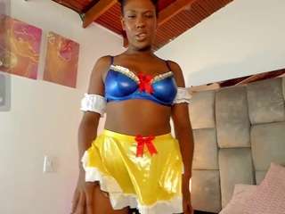 mia-ebony1