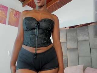 mia-ebony1