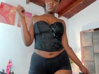 mia-ebony1