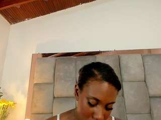 mia-ebony1