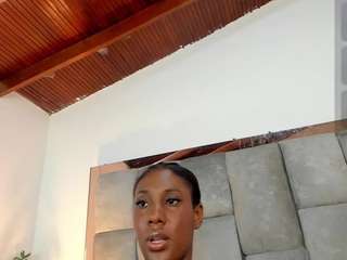 mia-ebony1