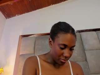 mia-ebony1