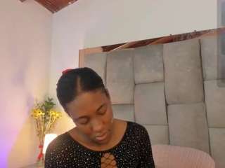 mia-ebony1