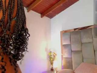 mia-ebony1