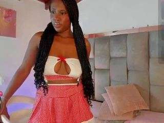 mia-ebony1