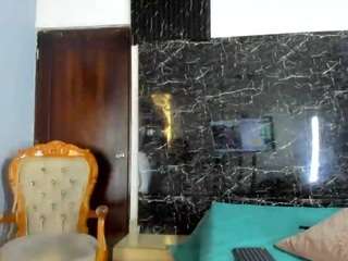 aria-skyee live cam
