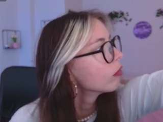 kimi-sky live webcam show