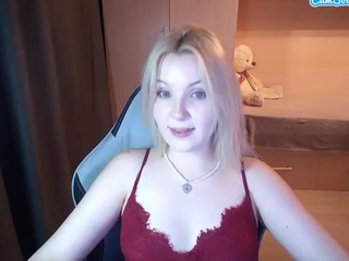 Evelyn live webcam show
