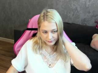 ameliaxcandy Live Webcam on CamSoda
