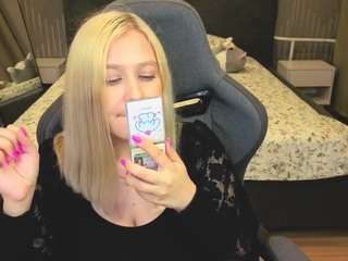 ameliaxcandy's live room