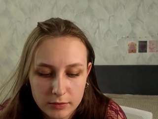 Live cam show with Ellis-Brownn