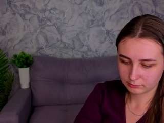 Ellis-Brownn live cam preview