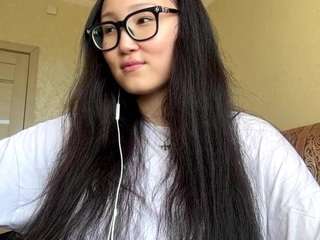 Helentuckett's cam show statistics and live stream