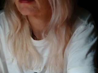 kathleenedwards live webcam show