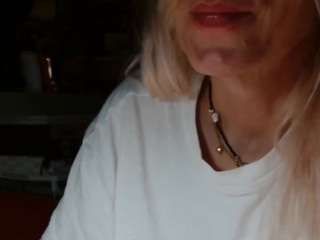 kathleenedwards live webcam show