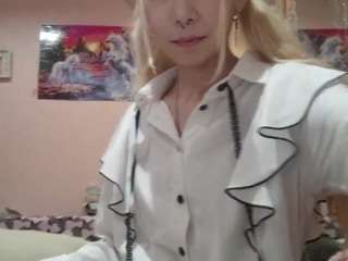 Luna live webcam show
