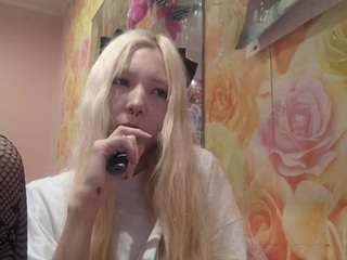 Luna live webcam show