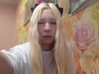 Luna live webcam show