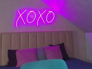 nelly-maay live webcam show