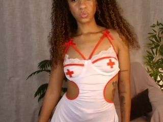 le modèle ginaglam est en webcam porno dans un show sur le site camsoda, il possède les tags suivants: brown eyes,cowgirl,doggy style,fingering,full nudity,no drinking,no smoking,orgasm,skinny,spanking,striptease,brown hair,hd,small tits