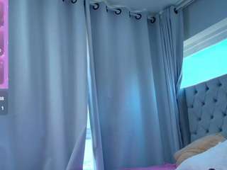 ginaglam live webcam show