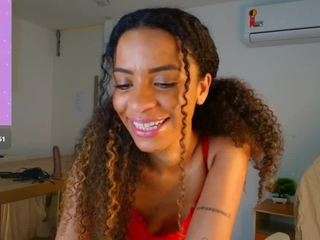 GinaGlam live webcam show