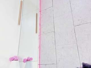 MARALINETTE-22 live webcam show